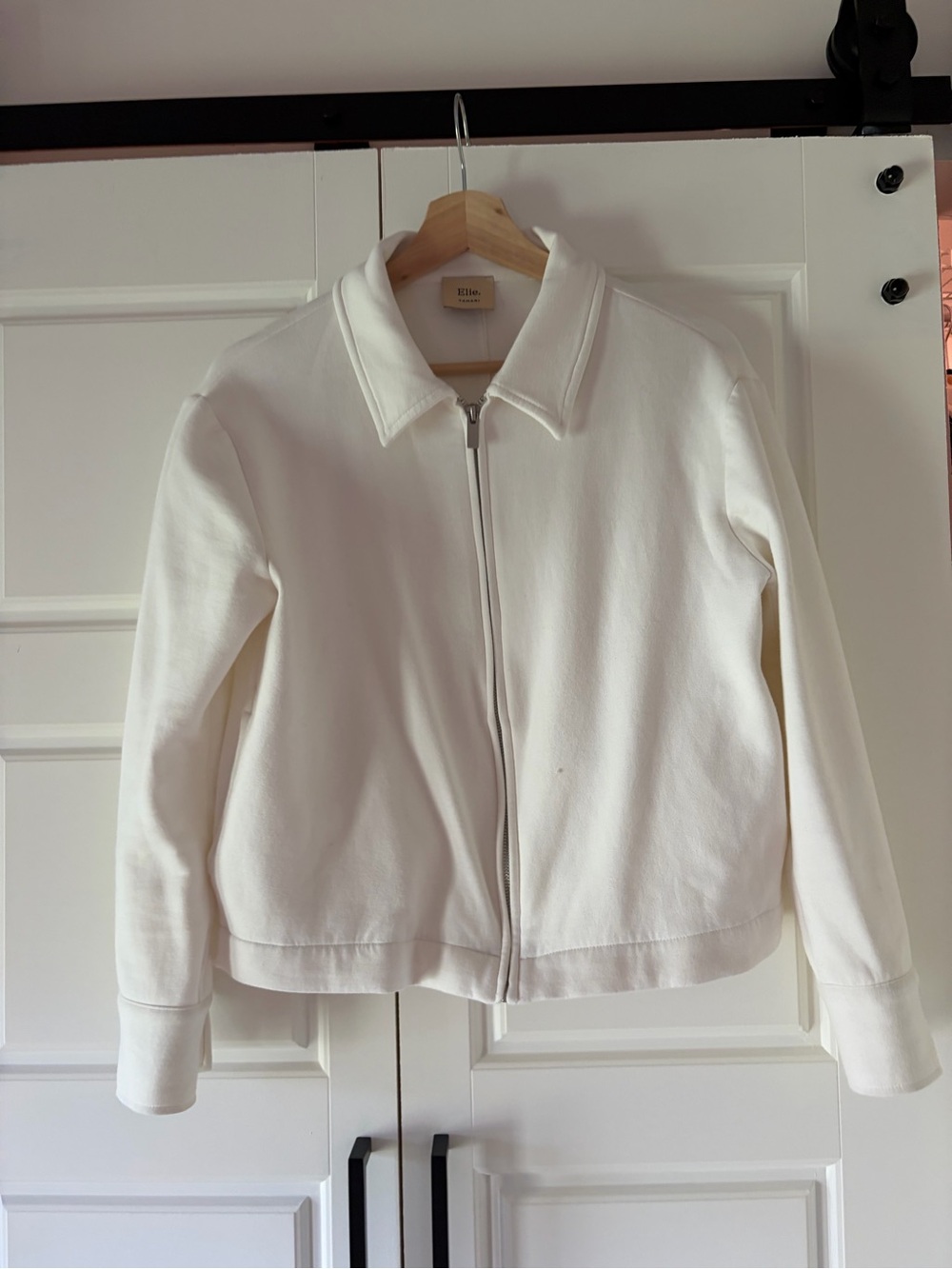 Women’s White Zip-Front Jacket